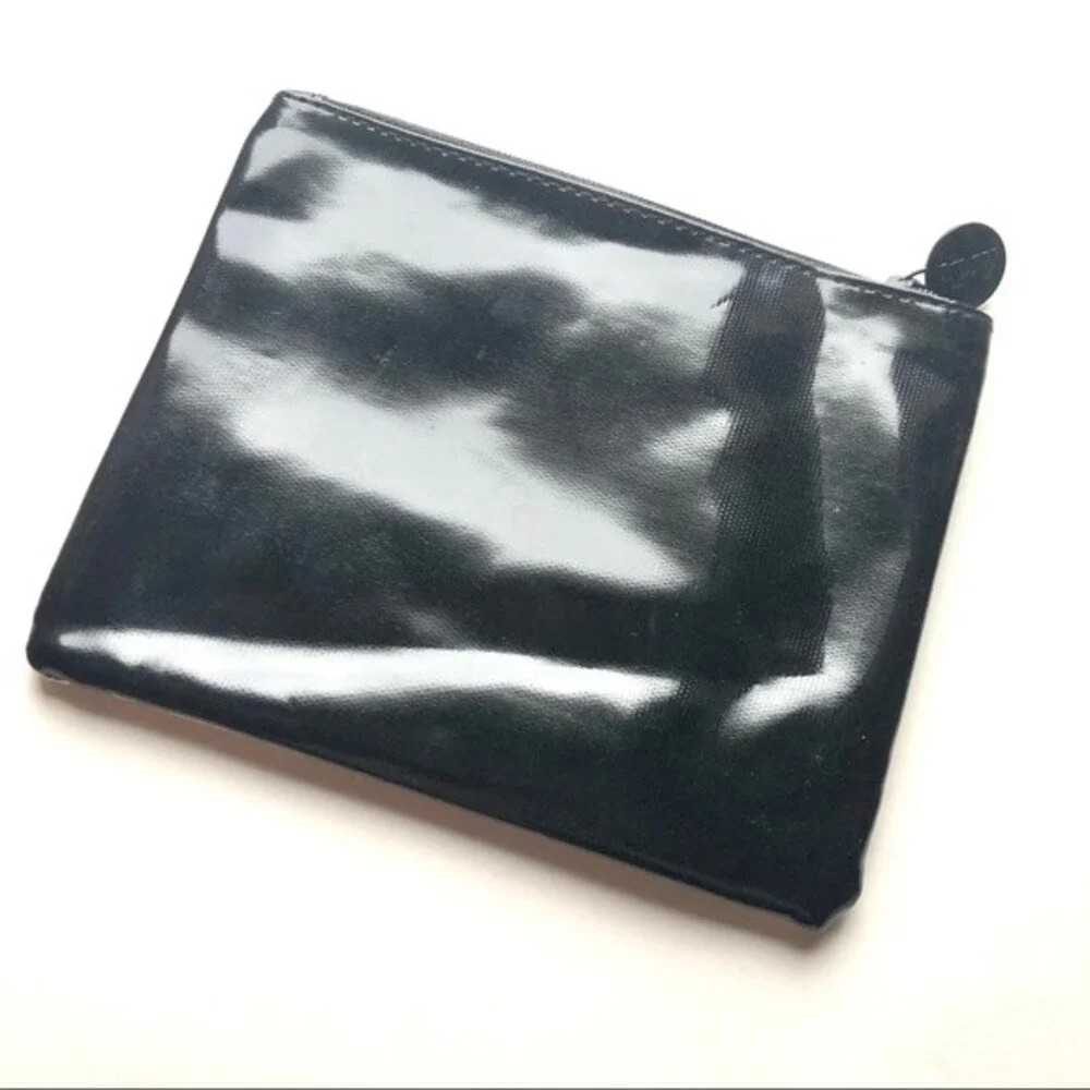 Ipsy Gold Cosmetic Bag NWOT OS Chic Cute Party Date Night